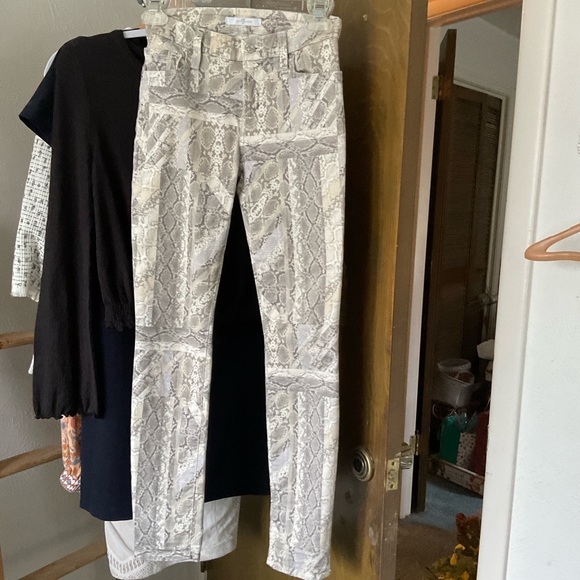 7 FOR ALL MANKIND snake/python print jeans - Picture 10 of 16